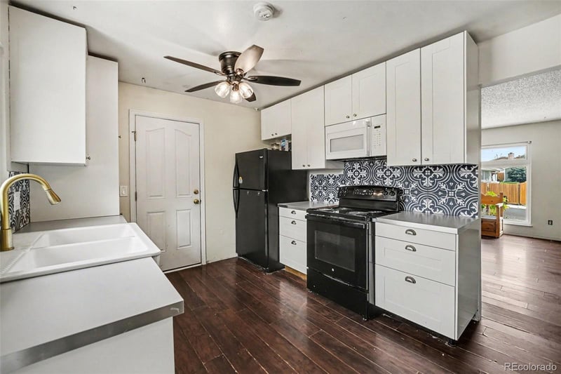 9755 Elizabeth St, Thornton, CO 80229