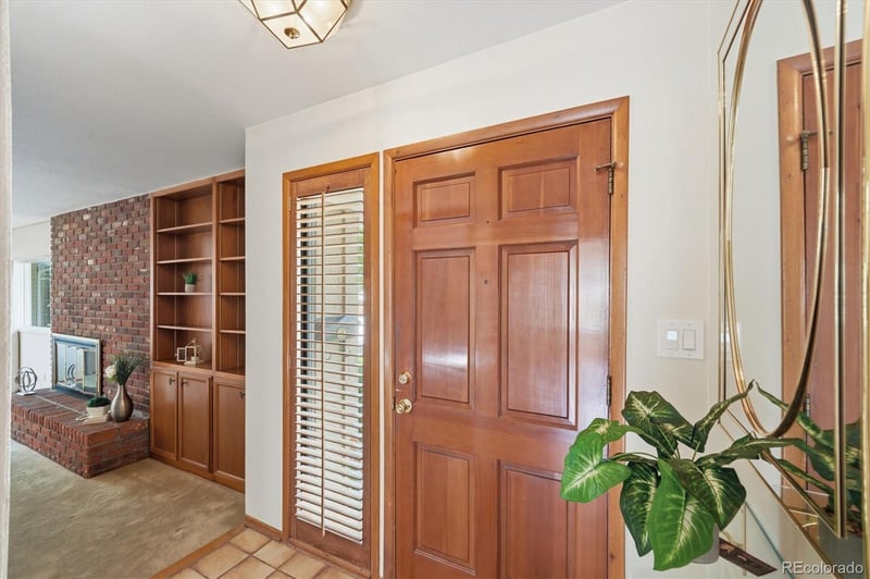 2182 W Briarwood Ave, Littleton, CO 80120
