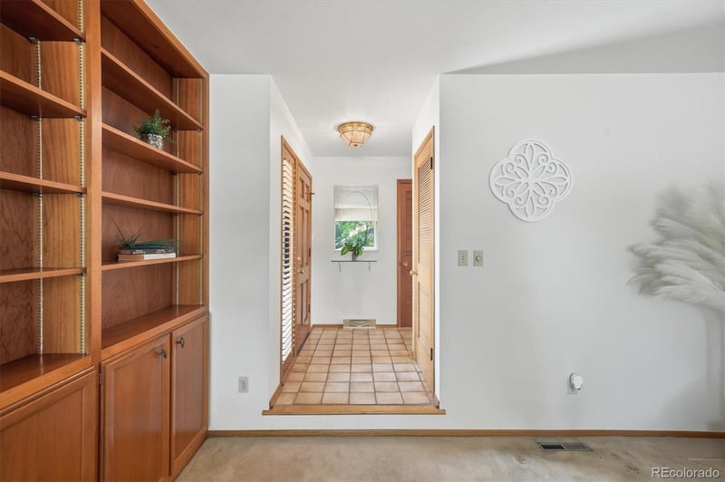 2182 W Briarwood Ave, Littleton, CO 80120