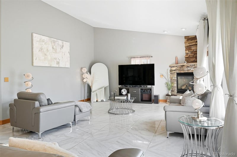 127 Corvette Ct, Fort Lupton, CO 80621