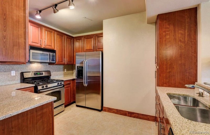 9079 Panorama Cir #204, Englewood, CO 80112