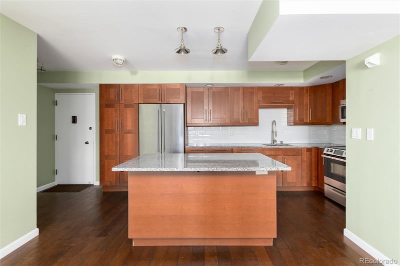 790 Washington St #706, Denver, CO 80203