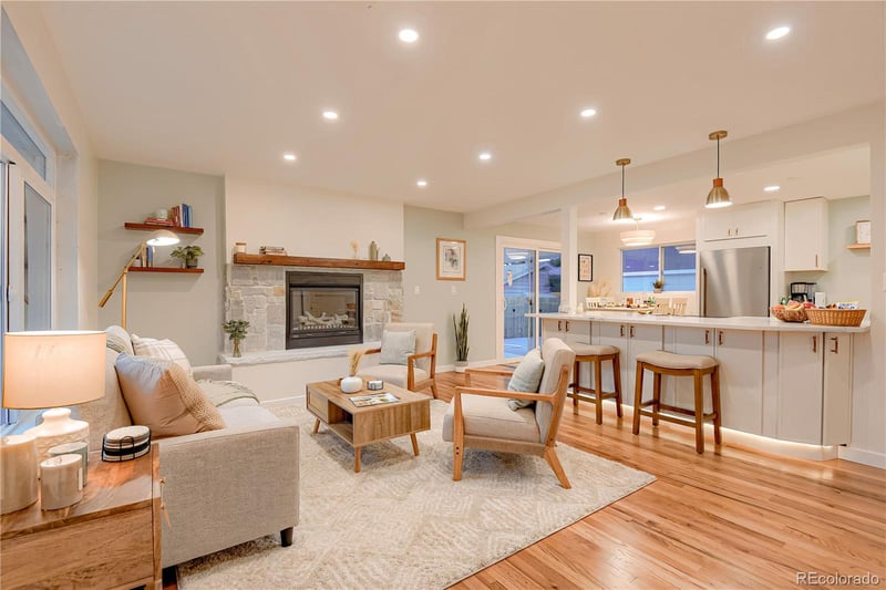 6586 S Kit Carson St, Littleton, CO 80121