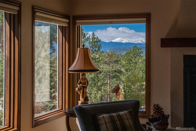1674 Tamarac Dr, Golden, CO 80401