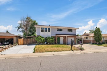 5042 Scranton St, Denver, CO 80239