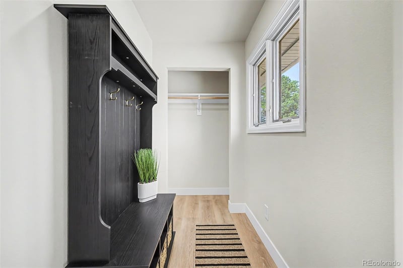 4667 Badger Ln, Littleton, CO 80127