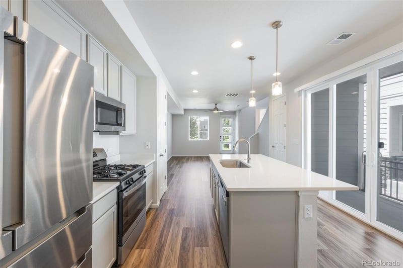 23530 5th Dr, Aurora, CO 80018