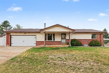 933 Nelson St, Lakewood, CO 80215