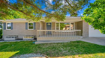 10 El Sereno Dr, Colorado Springs, CO 80906