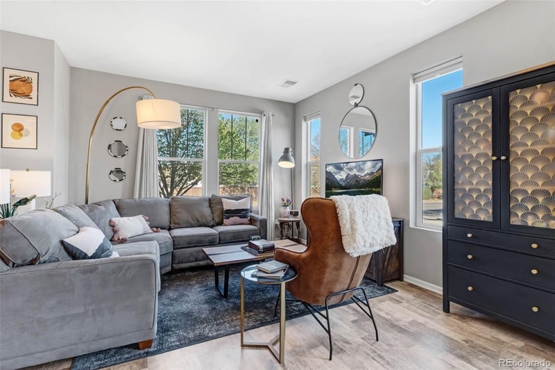 1218 Clinton St, Denver, CO 80247