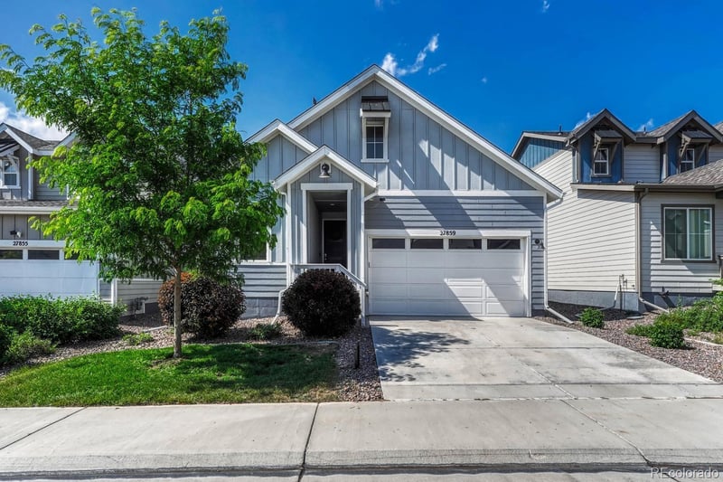 27859 7th Pl, Aurora, CO 80018