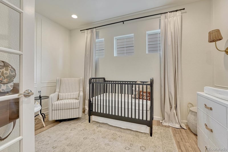 27859 7th Pl, Aurora, CO 80018