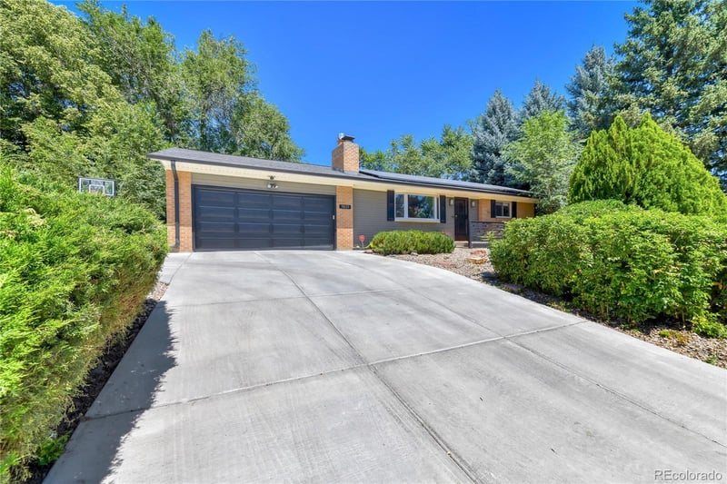 11835 Swadley Dr, Lakewood, CO 80215