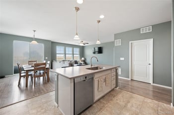 11002 Unity Ln, Commerce City, CO 80022