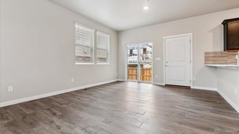 687 N Ukraine St, Aurora, CO 80018