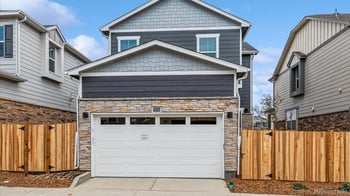 687 N Ukraine St, Aurora, CO 80018