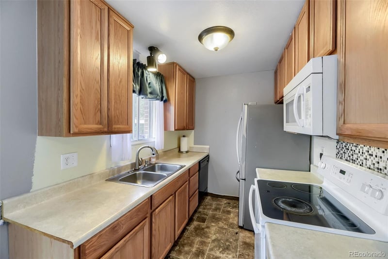 7187 Webster St, Littleton, CO 80128