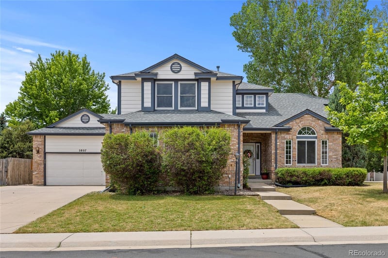 5807 Espana St, Aurora, CO 80015