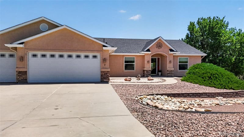 3 Parkway , Colorado City, CO 81019