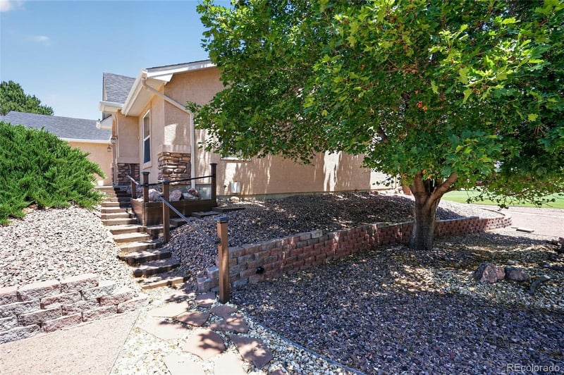 3 Parkway , Colorado City, CO 81019
