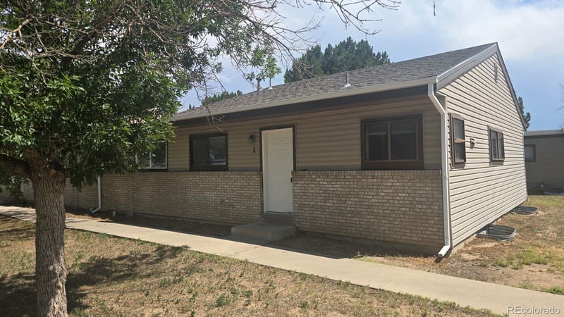 1600 42nd St #1, Evans, CO 80620