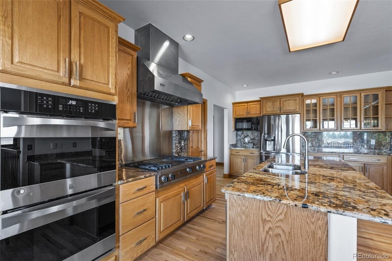 1050 Manila Rd, Bennett, CO 80102