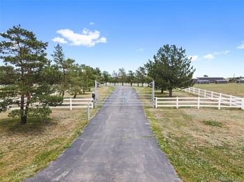 1050 S Manila Rd, Bennett, CO 80102