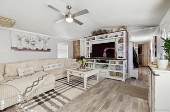 9400 Elm Ct Lot 669, Denver, CO 80260