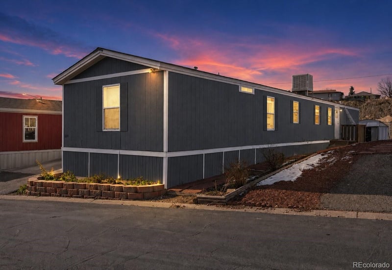 9400 Elm Ct Lot 669, Denver, CO 80260