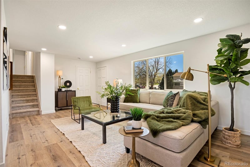 9299 Weaver Dr, Littleton, CO 80123