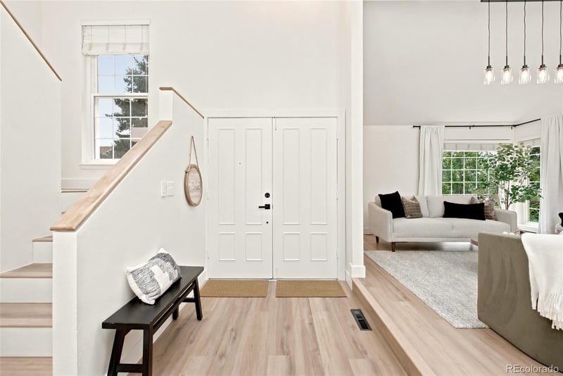 7572 Rosemary Cir, Englewood, CO 80112