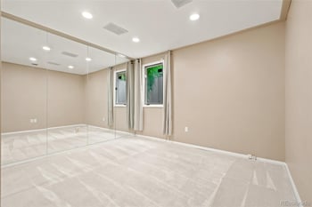 7572 S Rosemary Cir, Englewood, CO 80112
