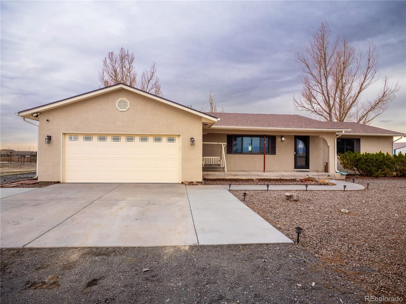 496 E Earl Dr, Pueblo West, CO 81007