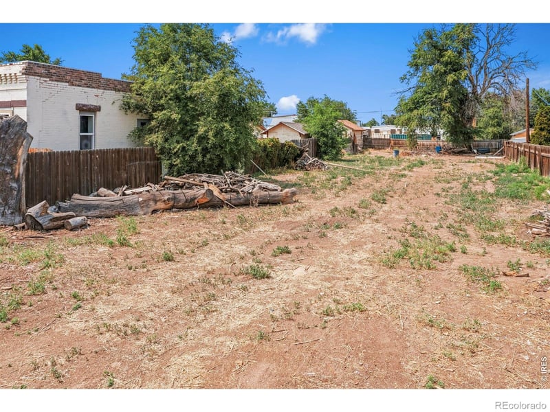 419 6th St, Greeley, CO 80631