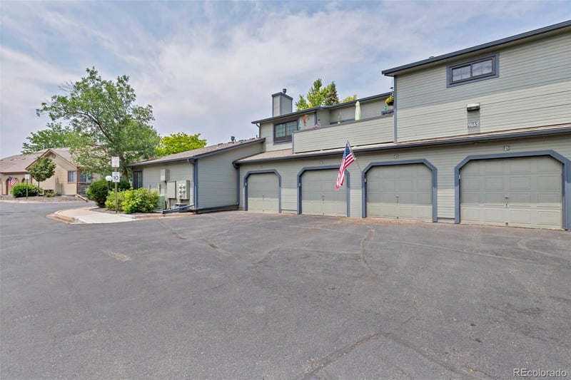 9145 W Cedar Dr #D, Denver, CO 80226