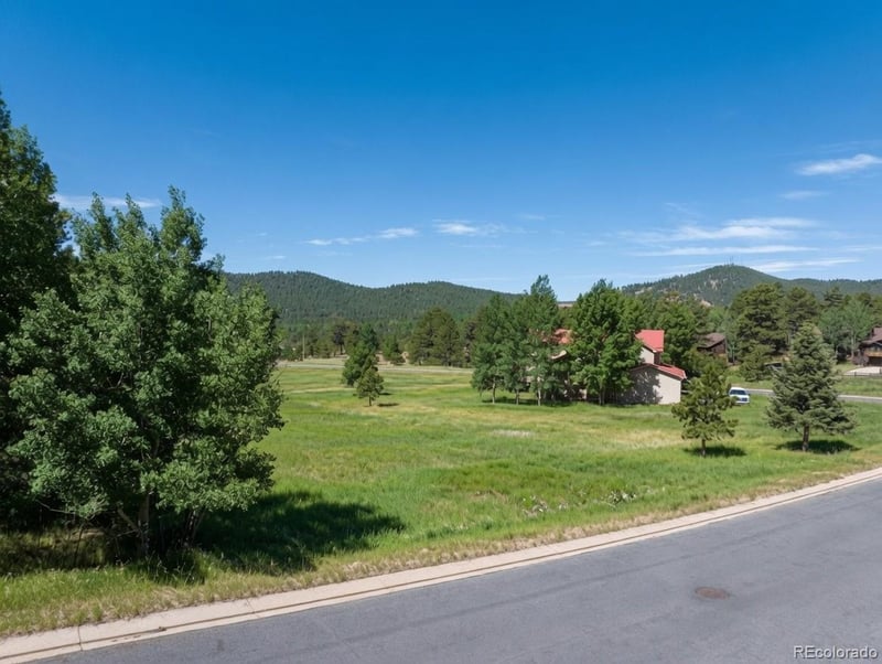 921 Heather Ct, Woodland Park, CO 80863