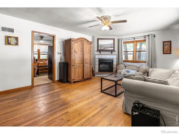 808 Francis St, Longmont, CO 80501