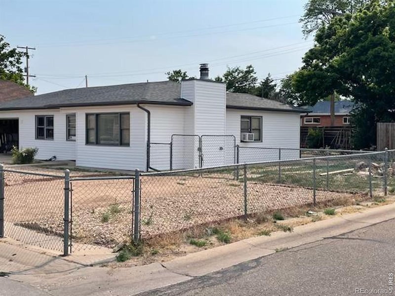 3001 Sunset Dr, Evans, CO 80620