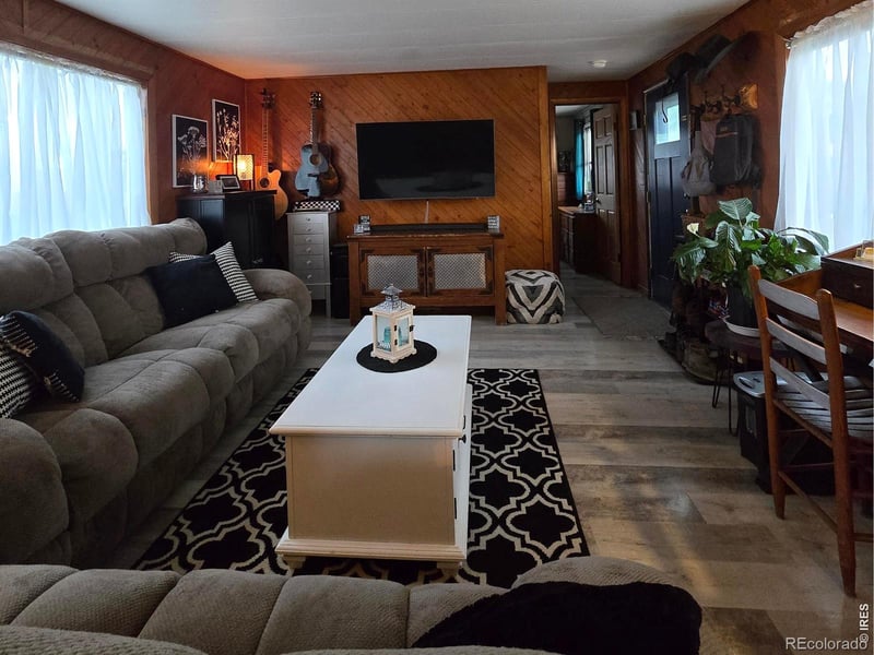 210 Oak St, Log Lane Village, CO 80705