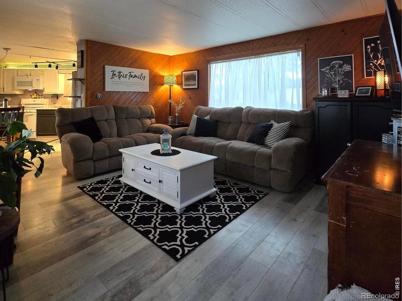 210 Oak St, Log Lane Village, CO 80705
