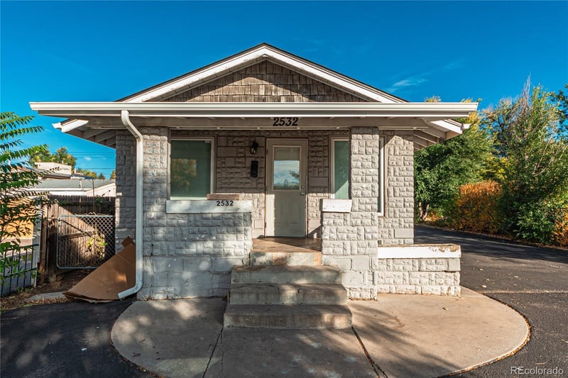 2532 Broadway , Denver, CO 80210