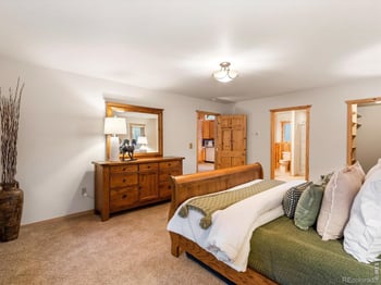 1035 Streamside Dr, Drake, CO 80515