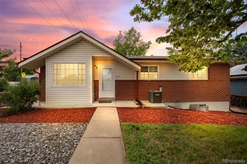 1005 Moss St, Golden, CO 80401