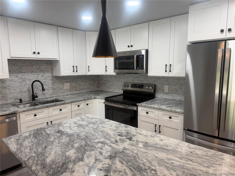13952 Marina Dr #104, Aurora, CO 80014