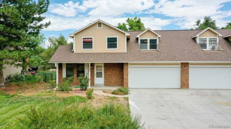 5745 2nd Ave, Lakewood, CO 80226