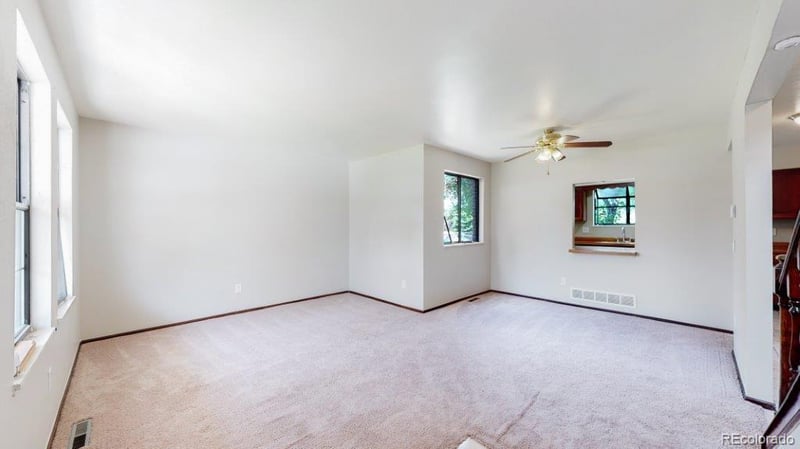 5745 2nd Ave, Lakewood, CO 80226