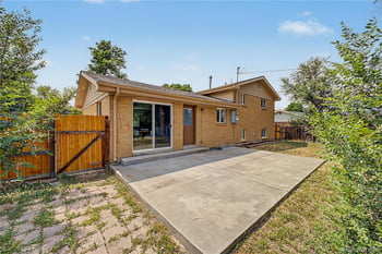 328 Troy St, Aurora, CO 80011