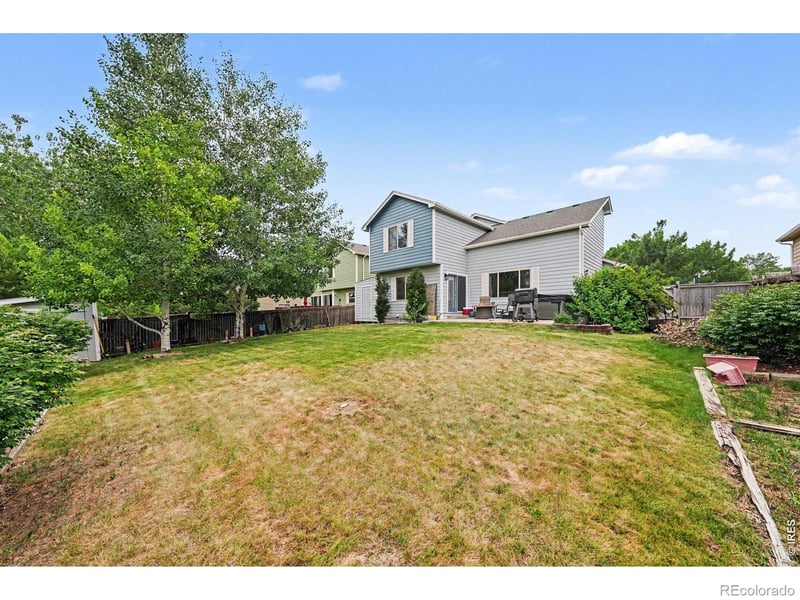 7215 20th St Ln, Greeley, CO 80634