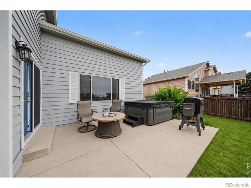 7215 20th St Ln, Greeley, CO 80634