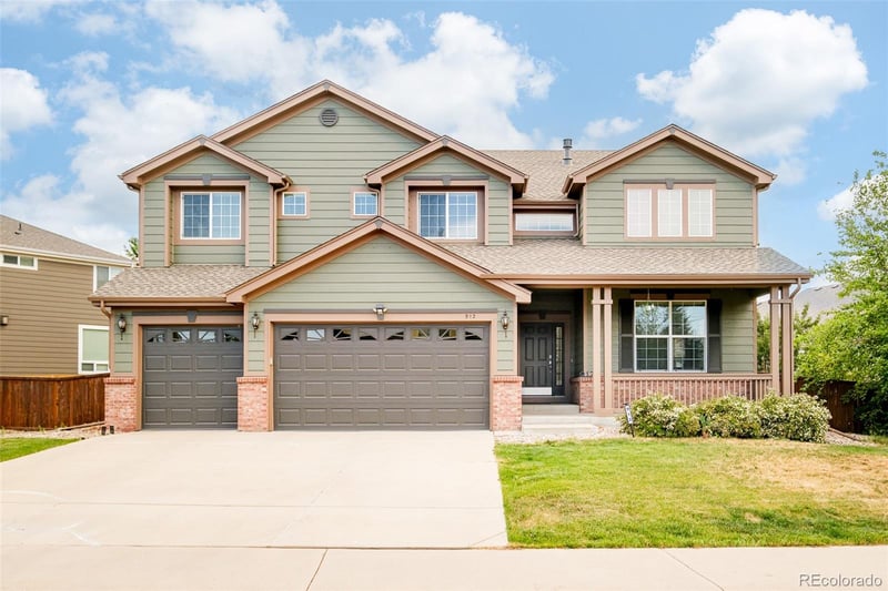 912 Kryptonite Dr, Castle Rock, CO 80108